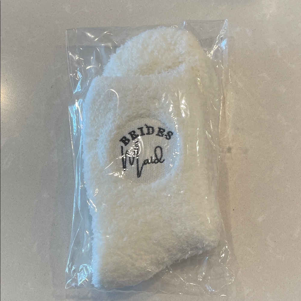 Bridesmaid Fuzzy White Mittens